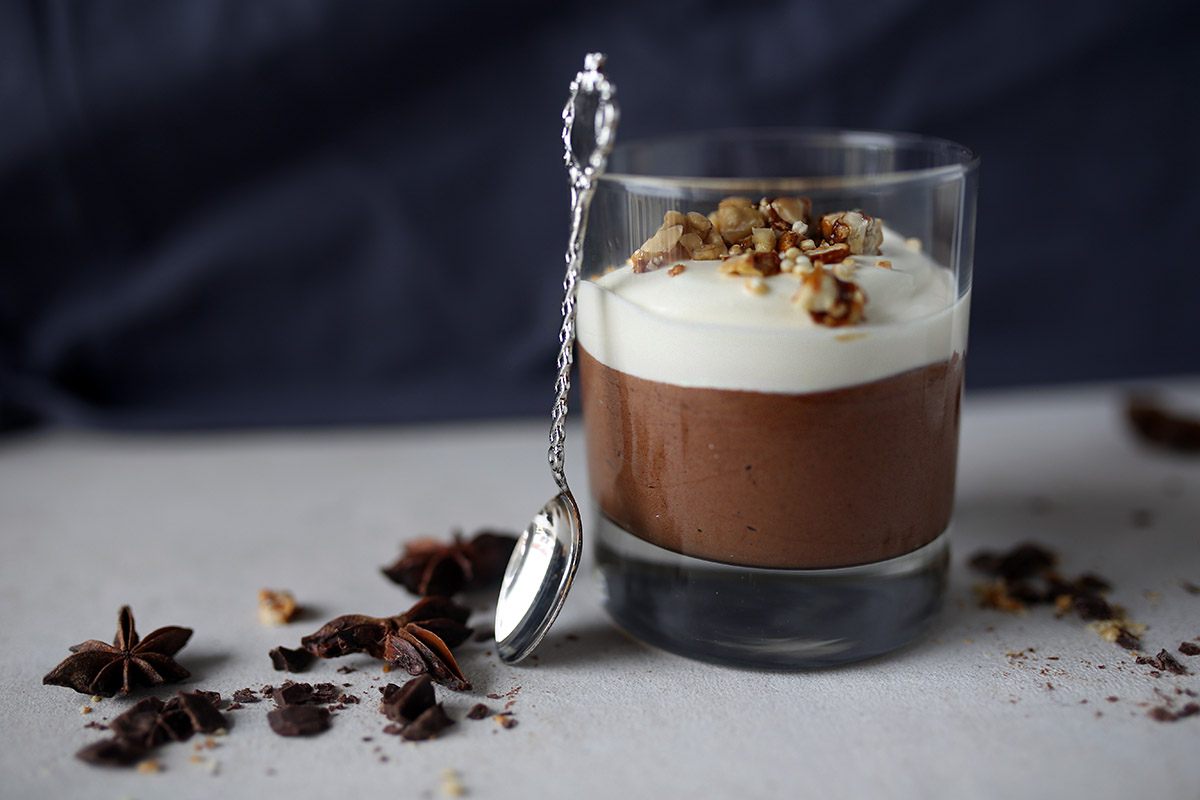 Chocolate mousse with coconut whipped cream Vanillacrunnch