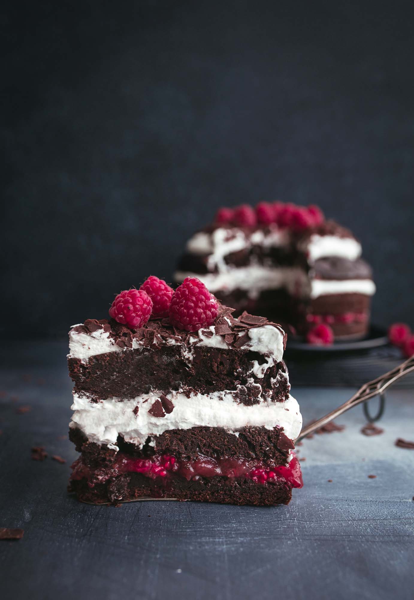 Vegane Schwarzwälder Torte mit Himbeeren Vanillacrunnch Food
