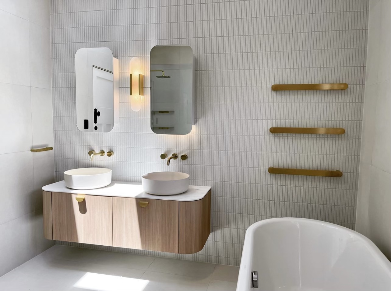 The Art of Curved Vanities A Guide to Enhancing Your Bathroom