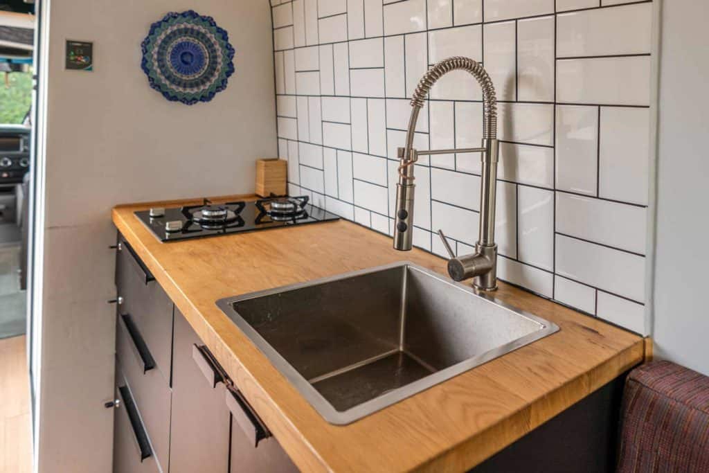 15 Quick Places to Shower in Van Life How to Find Public Showers Near Me