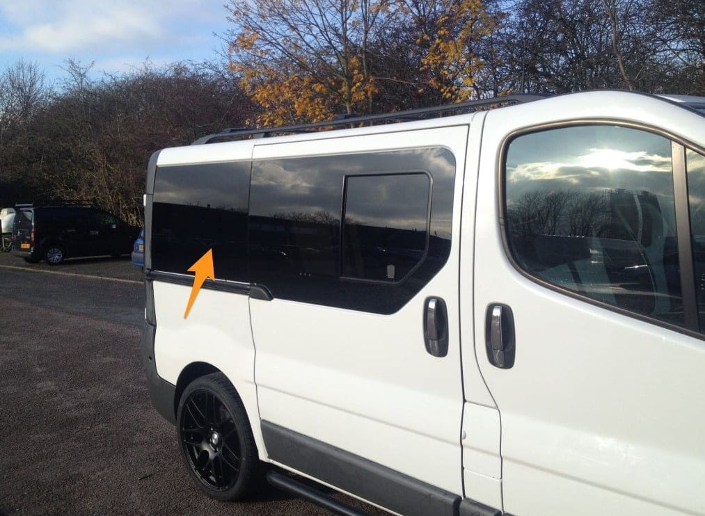 Vauxhall Vivaro (SWB) O/S Rear Fixed Sliding Door Window in Privacy