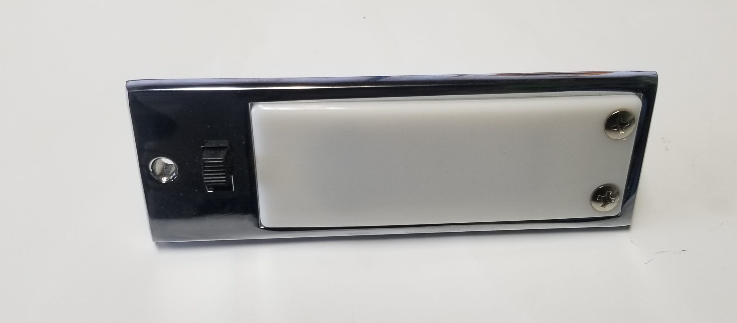 6870 BBody Charger Roadrunner GTX & Daytona, Map Light Lens & Housing CHBMLA001