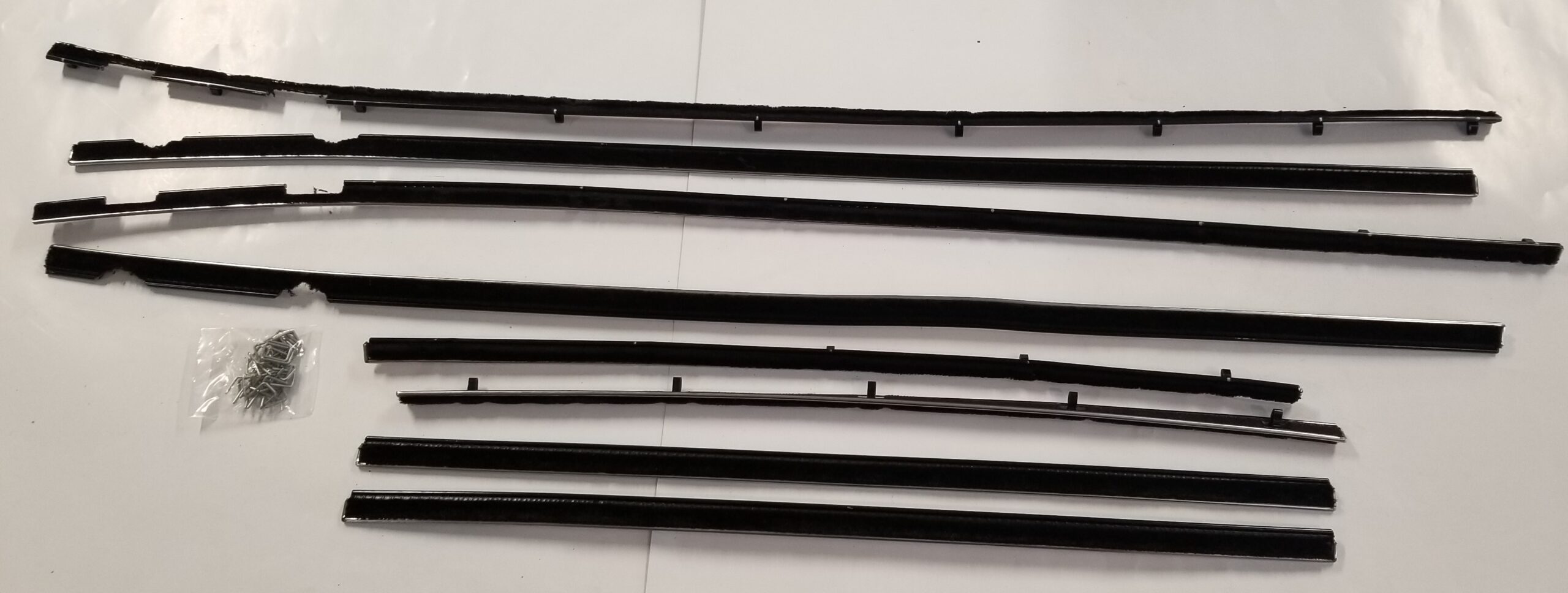 6062 Chrysler Window Sweeps 2 Door Hardtop 990904 Vans Auto