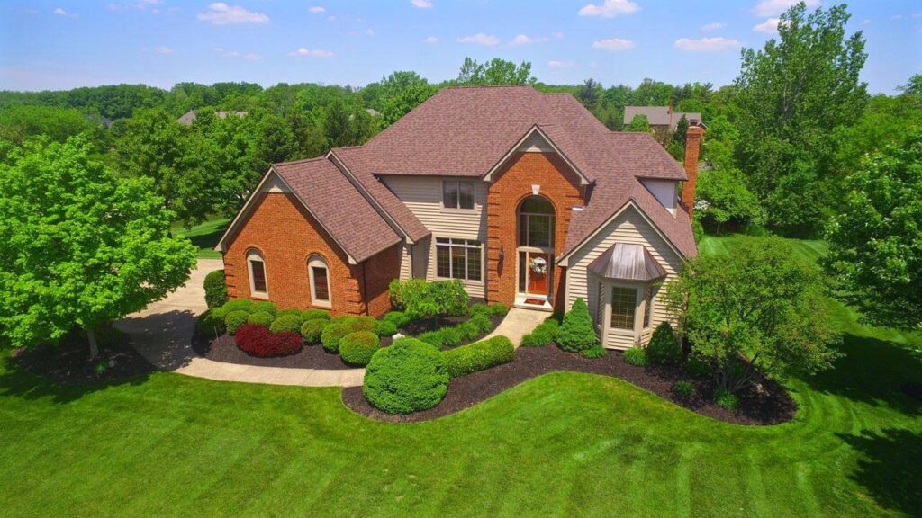 1628 Roundwyck Lane Powell, OH 43065 Van Steyn Partners