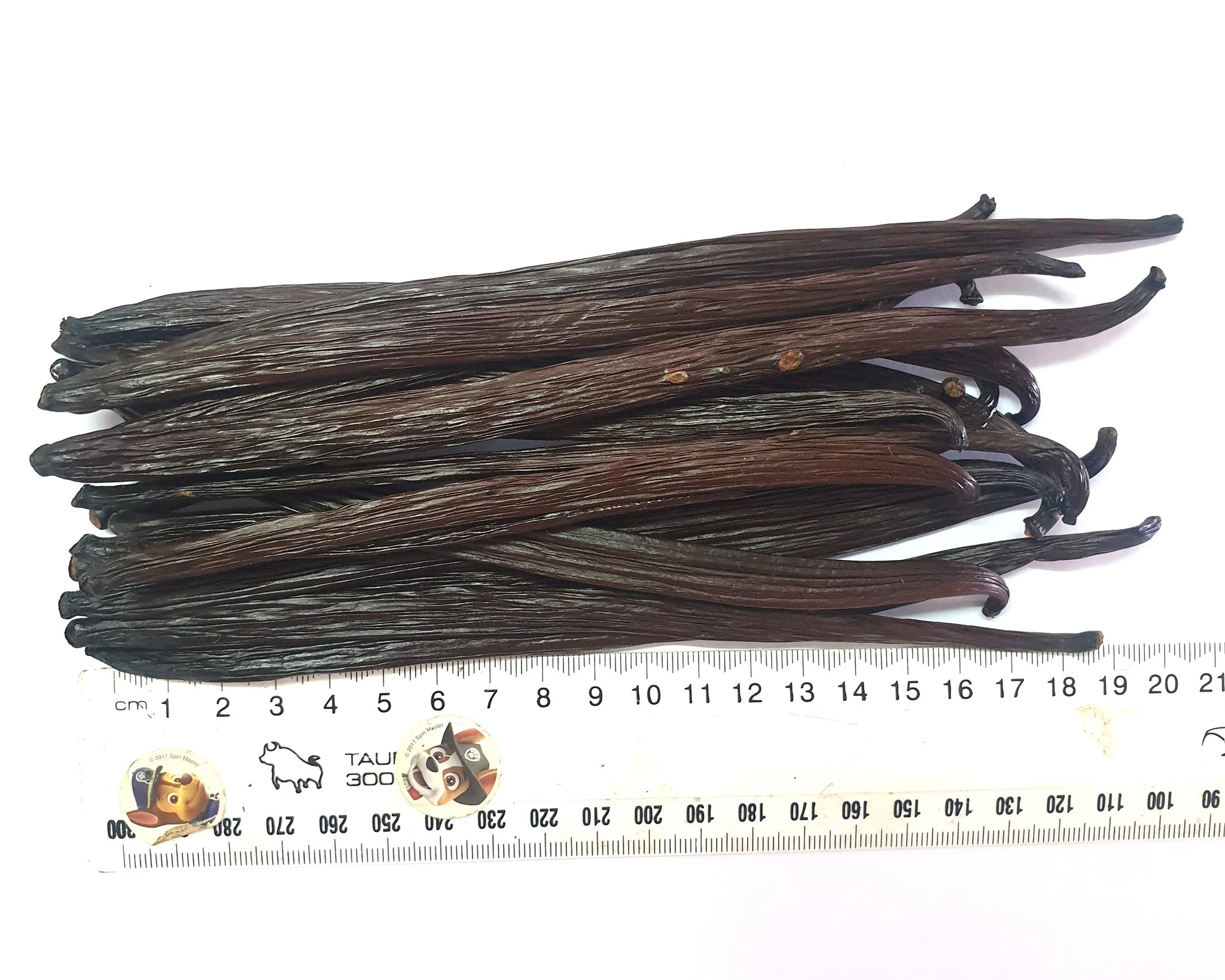 Organic Premium Cured Planifolia & Tahitensis Vanilla Beans vacuum