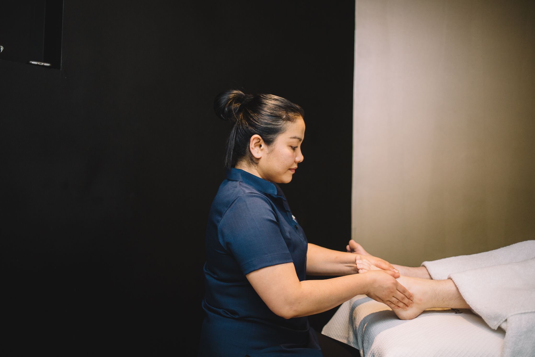 Foot Reflexology Massage Sydney CBD City Varda Spa