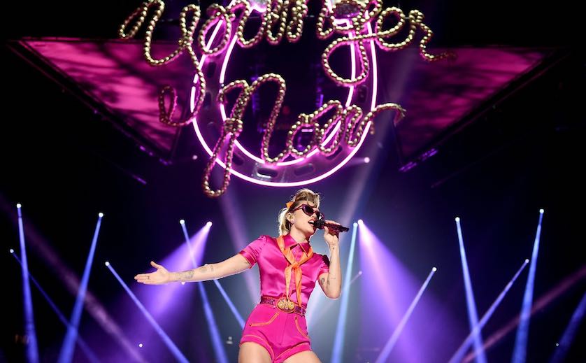 Miley Cyrus Gave the VMAs a Timeless Performance, with Elderly Backup