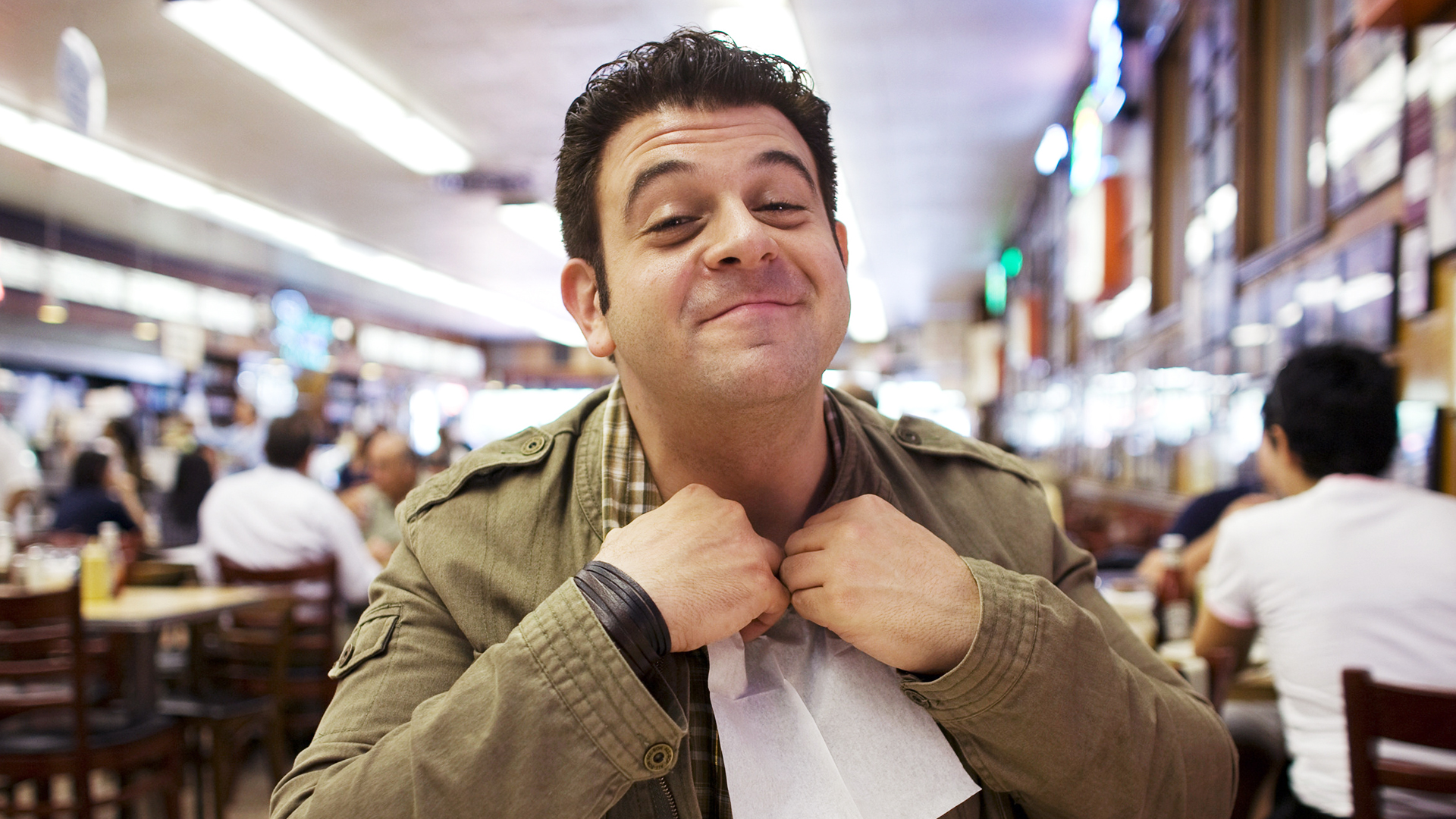Travel Channel Pulls Adam Richman's New Show After Instagram Tirade(023)