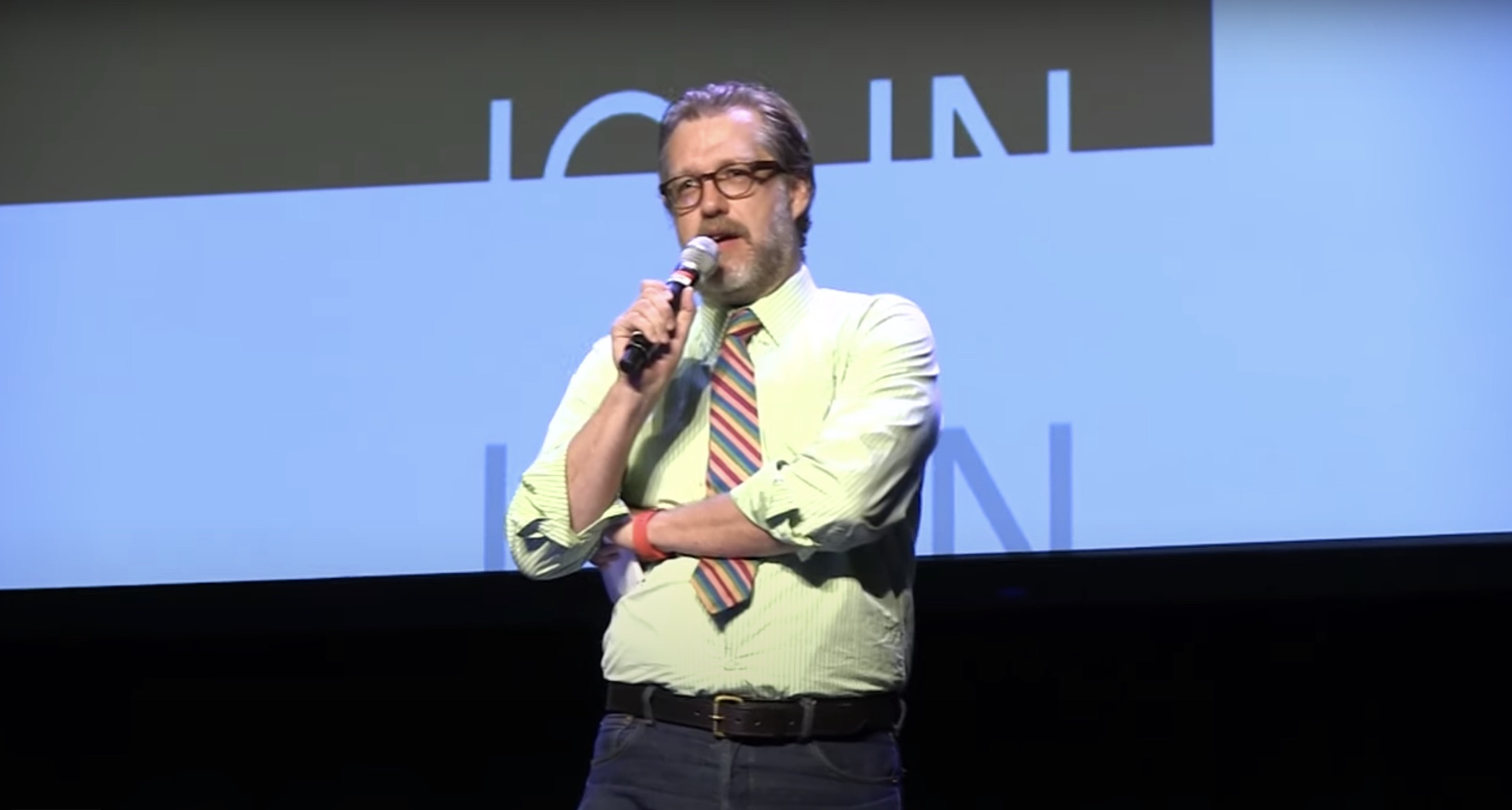 Bean Dad' John Roderick Apologizes for Controversy, Past Racist Tweets