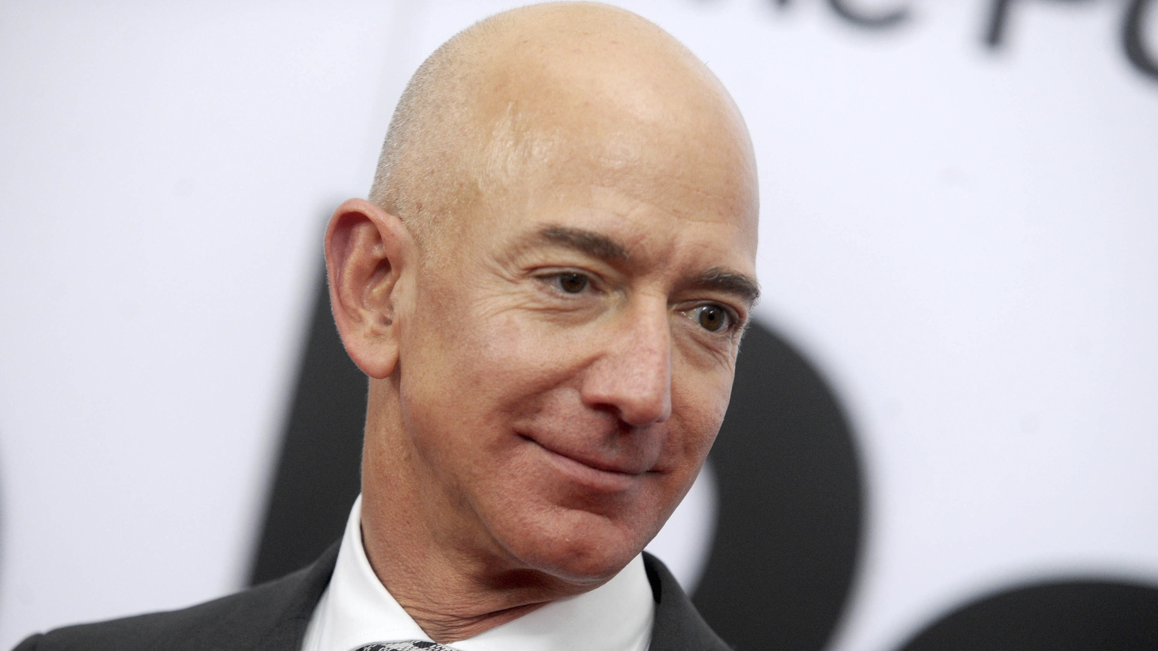 Amazon Founder Jeff Bezos Says He'll Donate Most Of His Wealth CNNislands