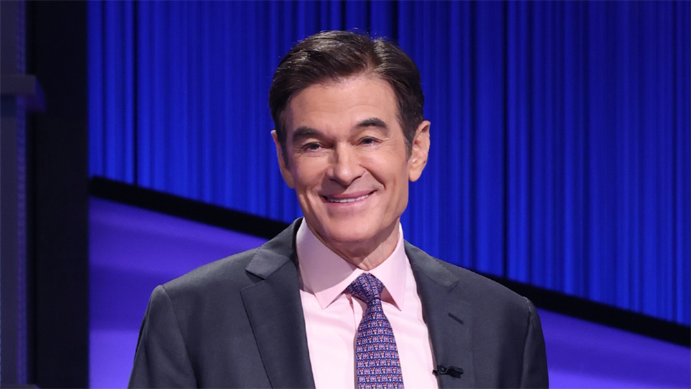Rating 'Jeopardy' Guest Hosts From Dr. Oz to Mayim Bialik
