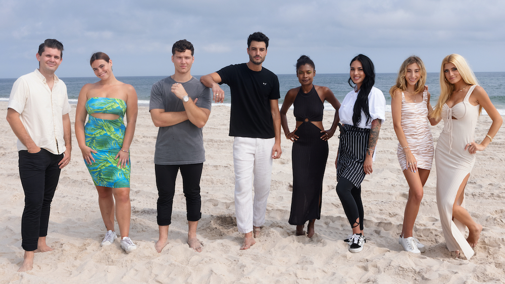 'Selling the Hamptons' Sets Restaurant Spinoff 'Serving the Hamptons'