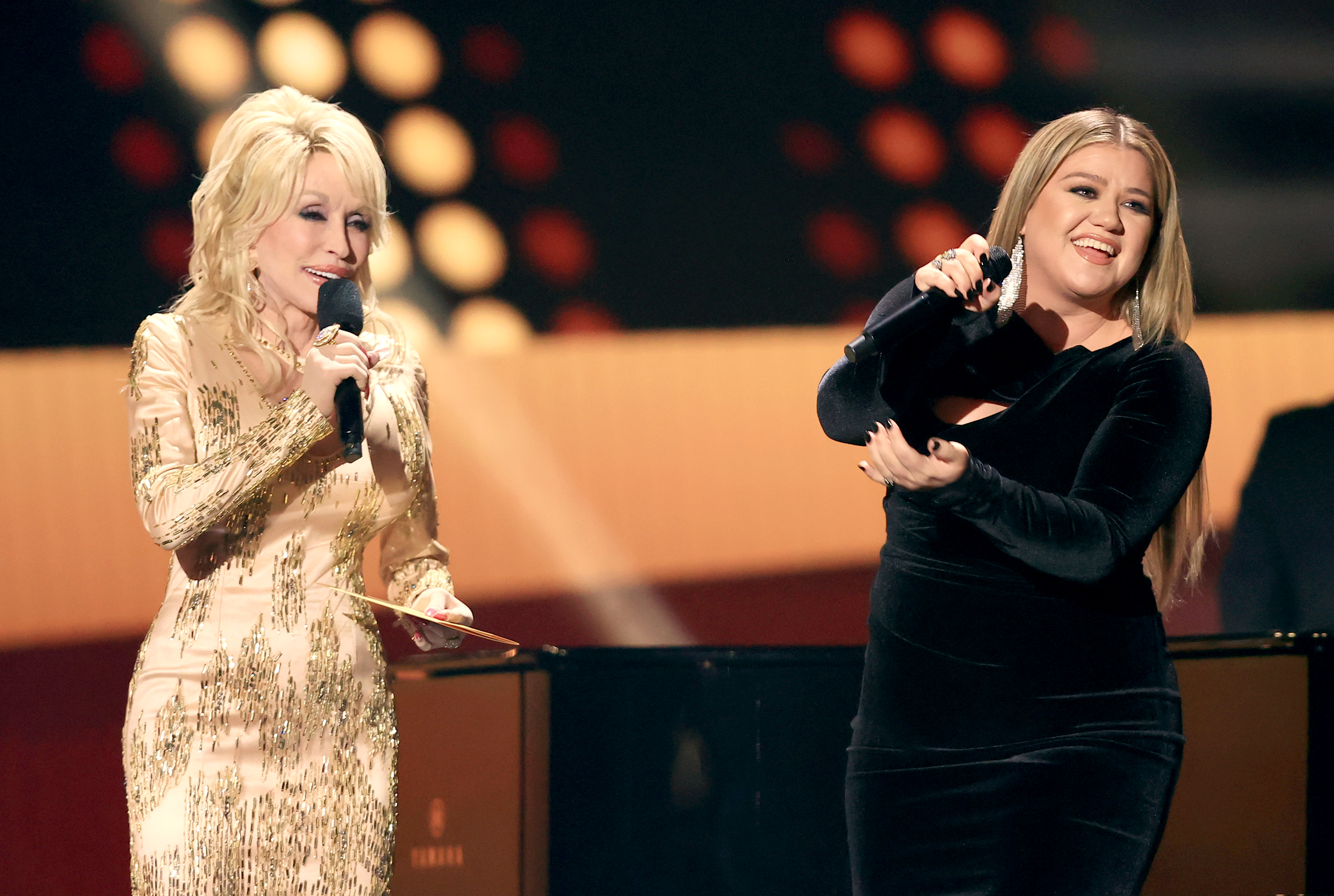 Acm Awards 2023 Full Show Acm Awards: Photos, Backstage Chatter From Country's Return To Vegas - Variety