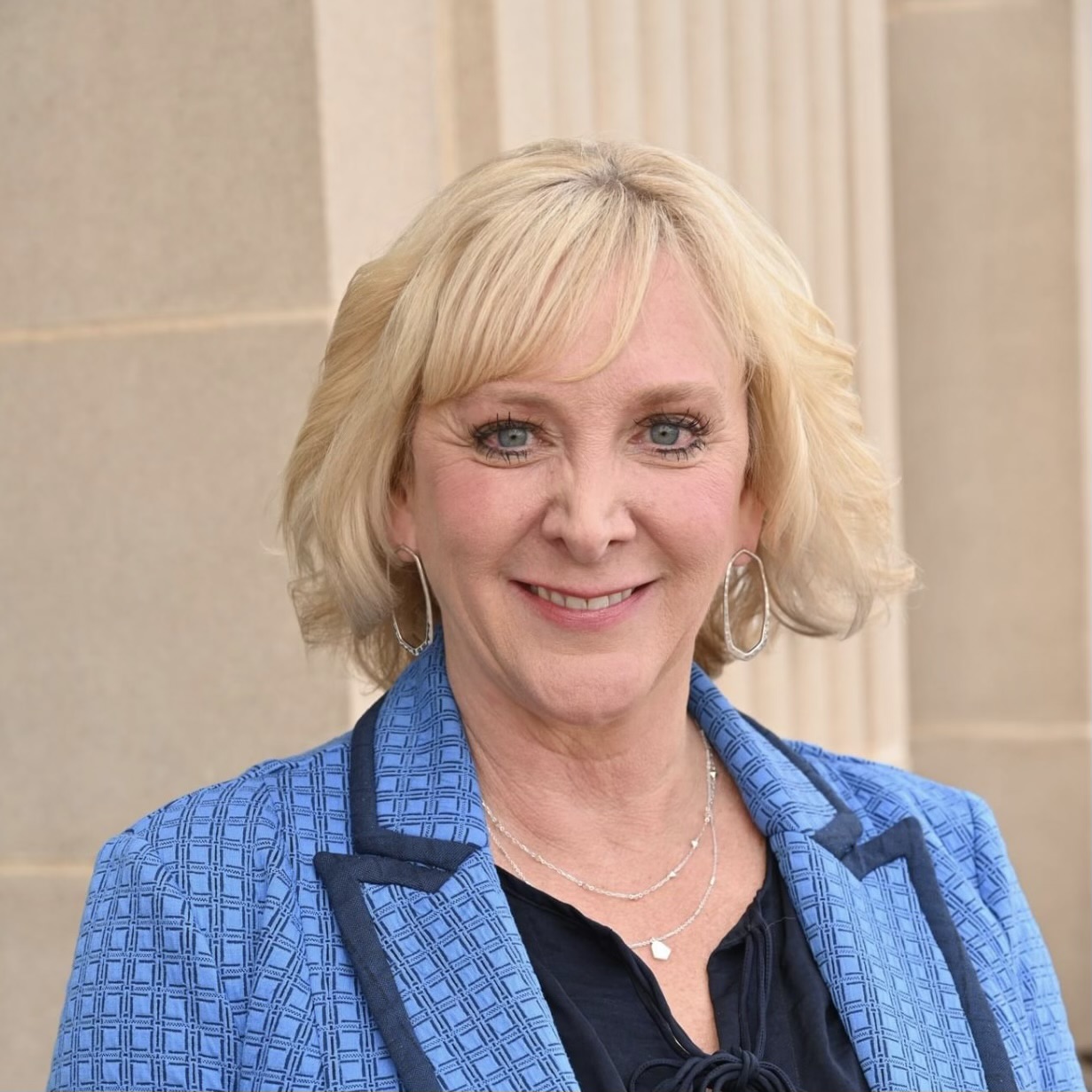 Alec Baldwin Special Prosecutor Resigns From 'Rust' Case