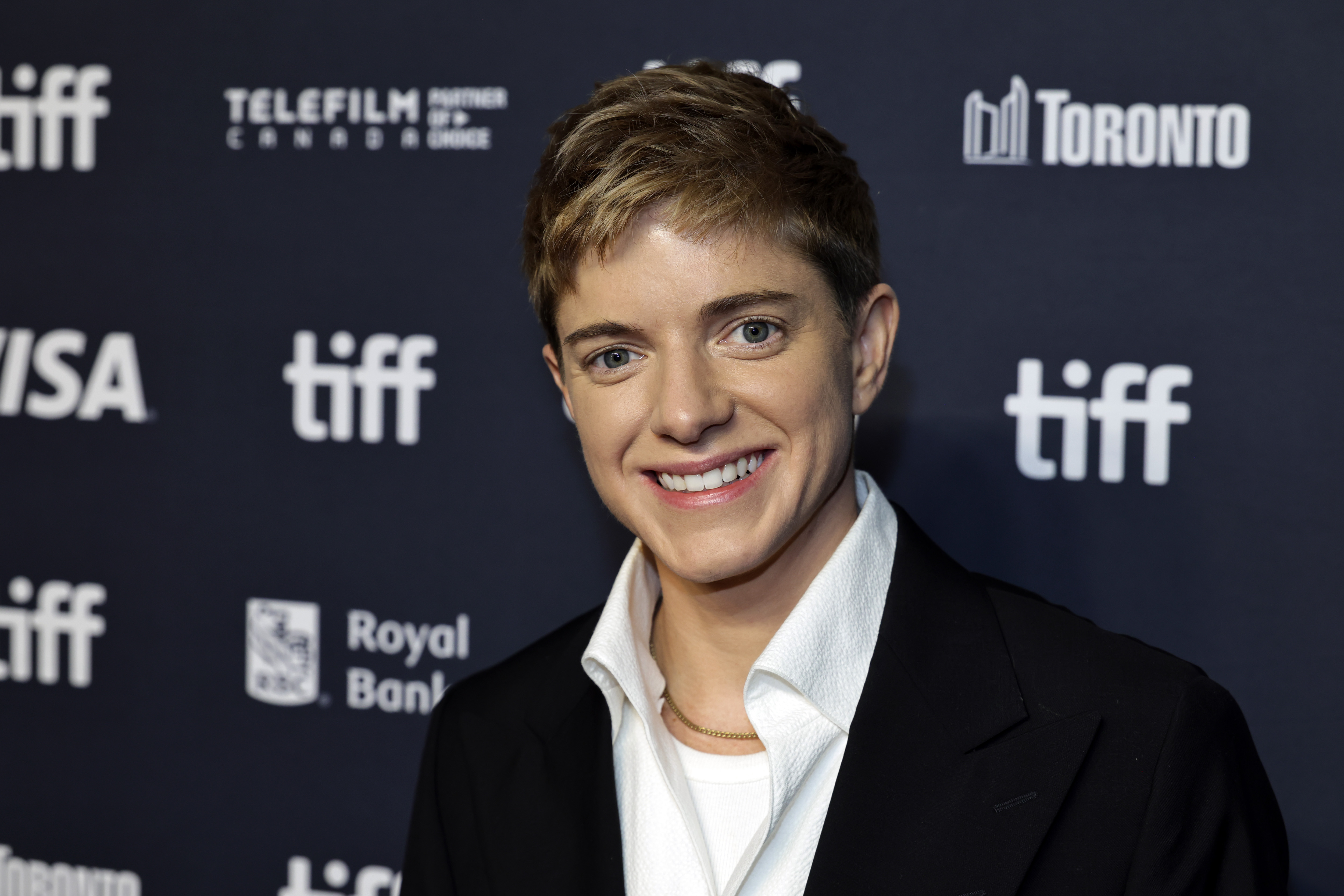 ‘Wayward’ Creator Mae Martin Sets Netflix Overall Deal (EXCLUSIVE)