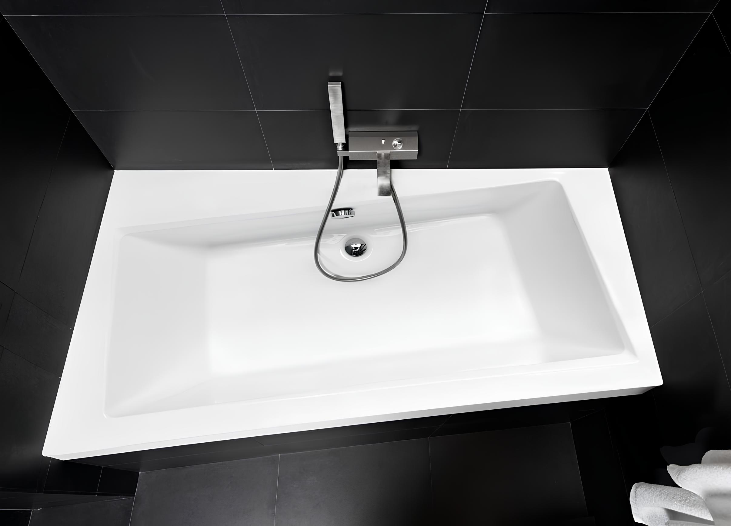 Freistehende Badewanne Asymmetrisch Badewanne vogue VIGOUR / Freistehende badewannen als