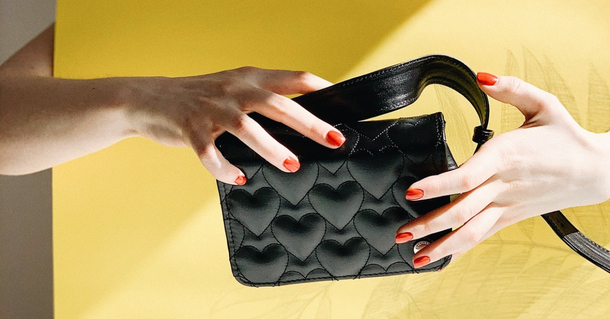 15 Most Important Features of Stylish Women's Handbags Vascara