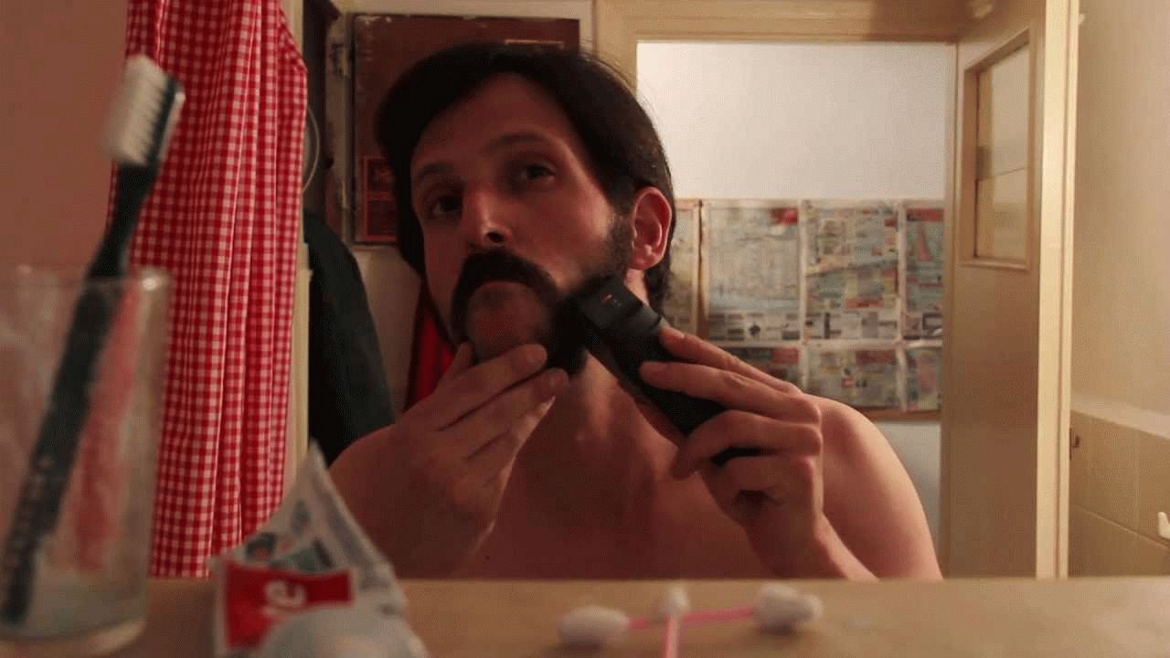 2223 можно ли порезаться электрической бритвой