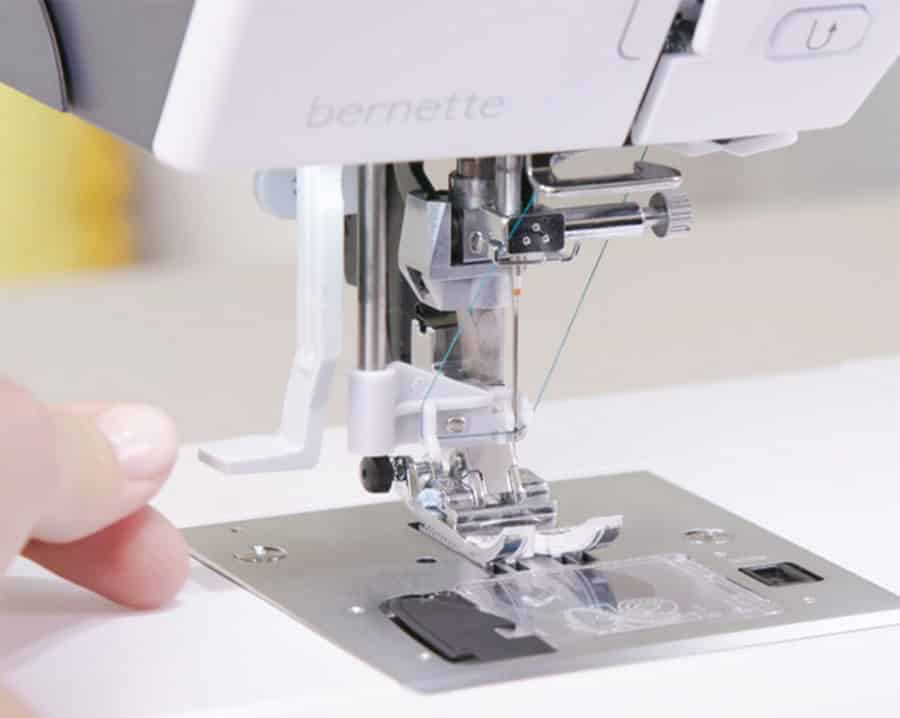 Best Commercial Embroidery Machines [2023 Reviews] VAULT50