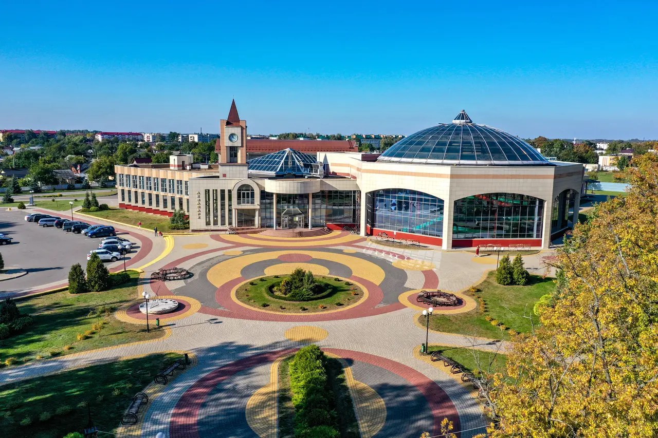 Аквапарк в Кобрине тройтрест 8