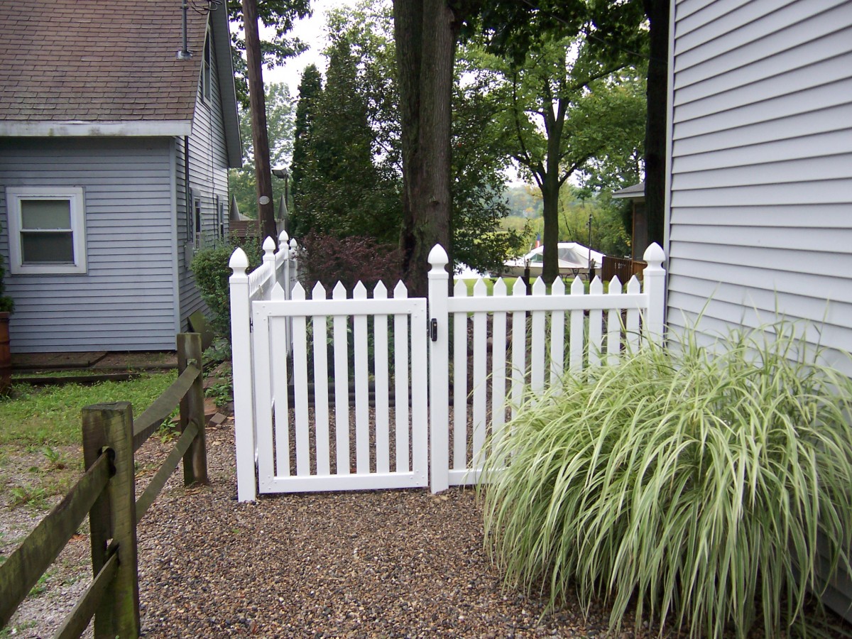 Vinyl Fencing Vinyl By Design