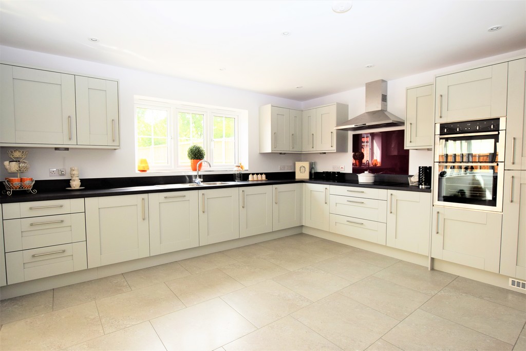 Fairways, Newton Green V&B Homes