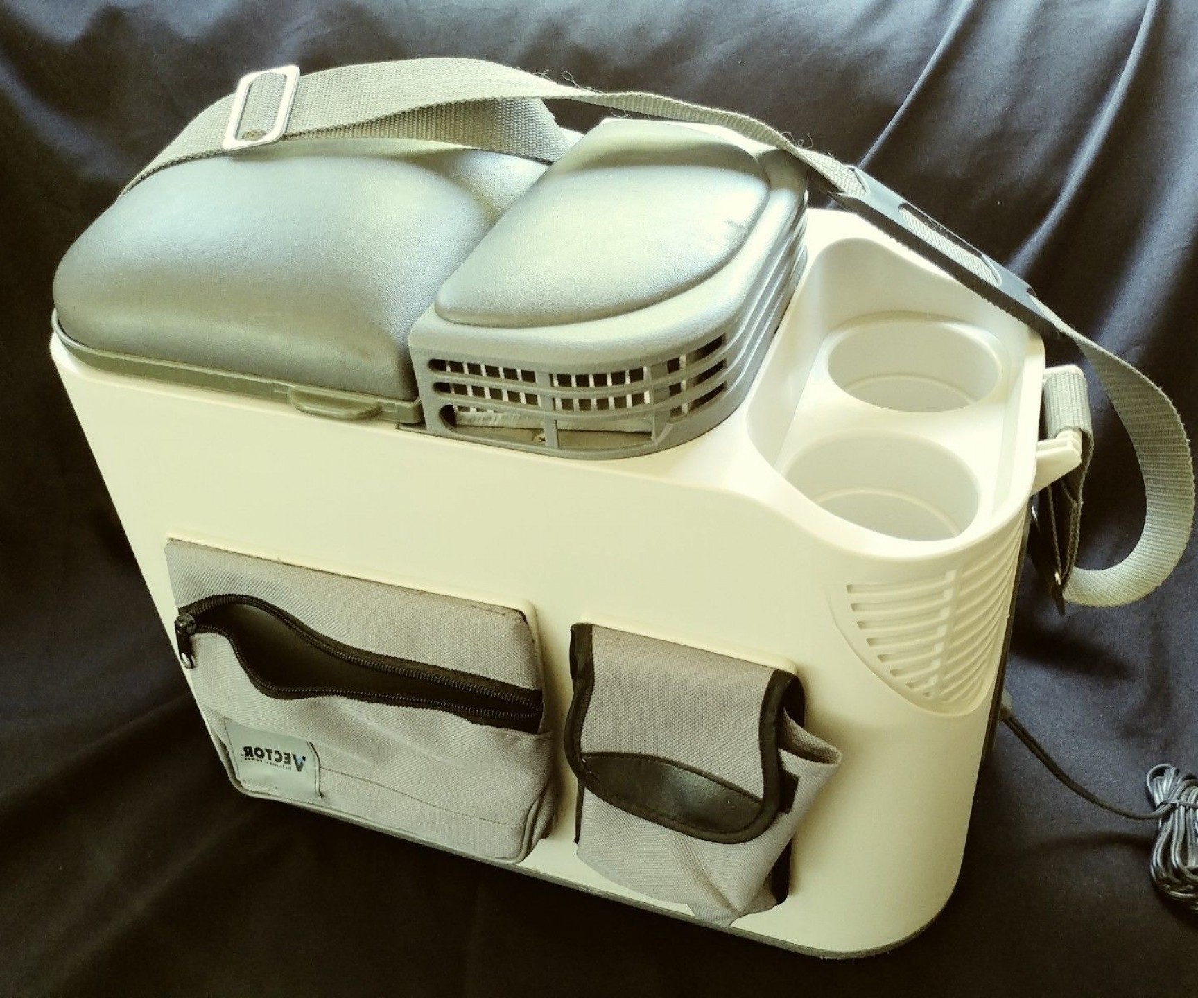 Vector Travel Cooler at Vectorified.com | Collection of Vector Travel