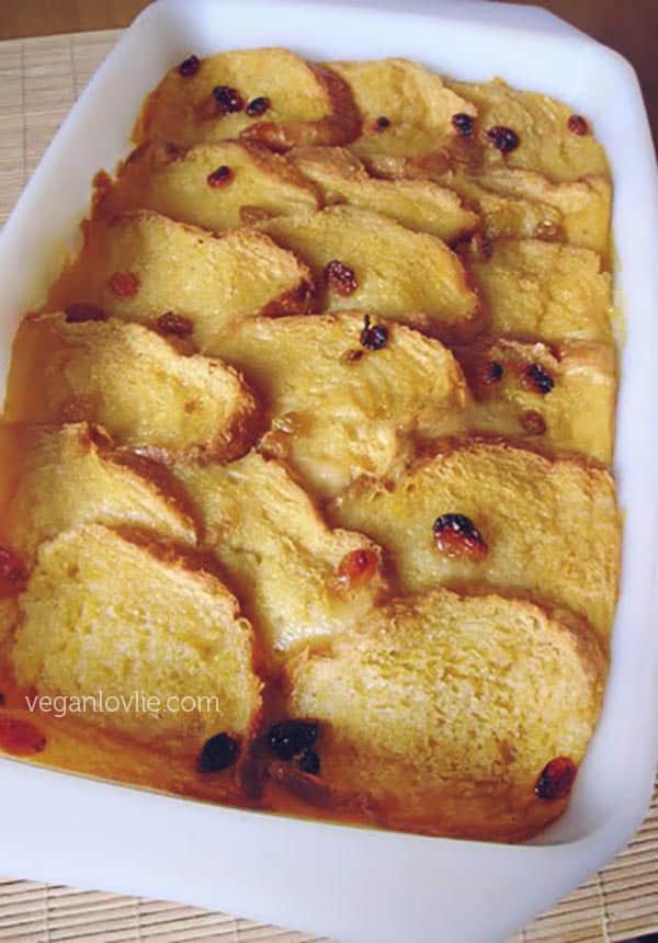 Easy Vegan Bread Pudding Recipe Delicious Eggless and Creamy