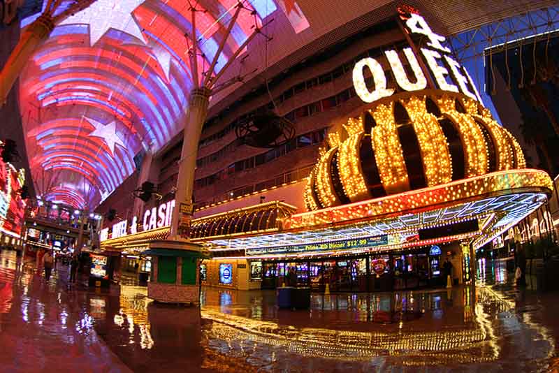 10 Things We Love About Four Queens Casino