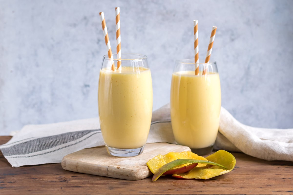 Mango Shake Veggie Desserts