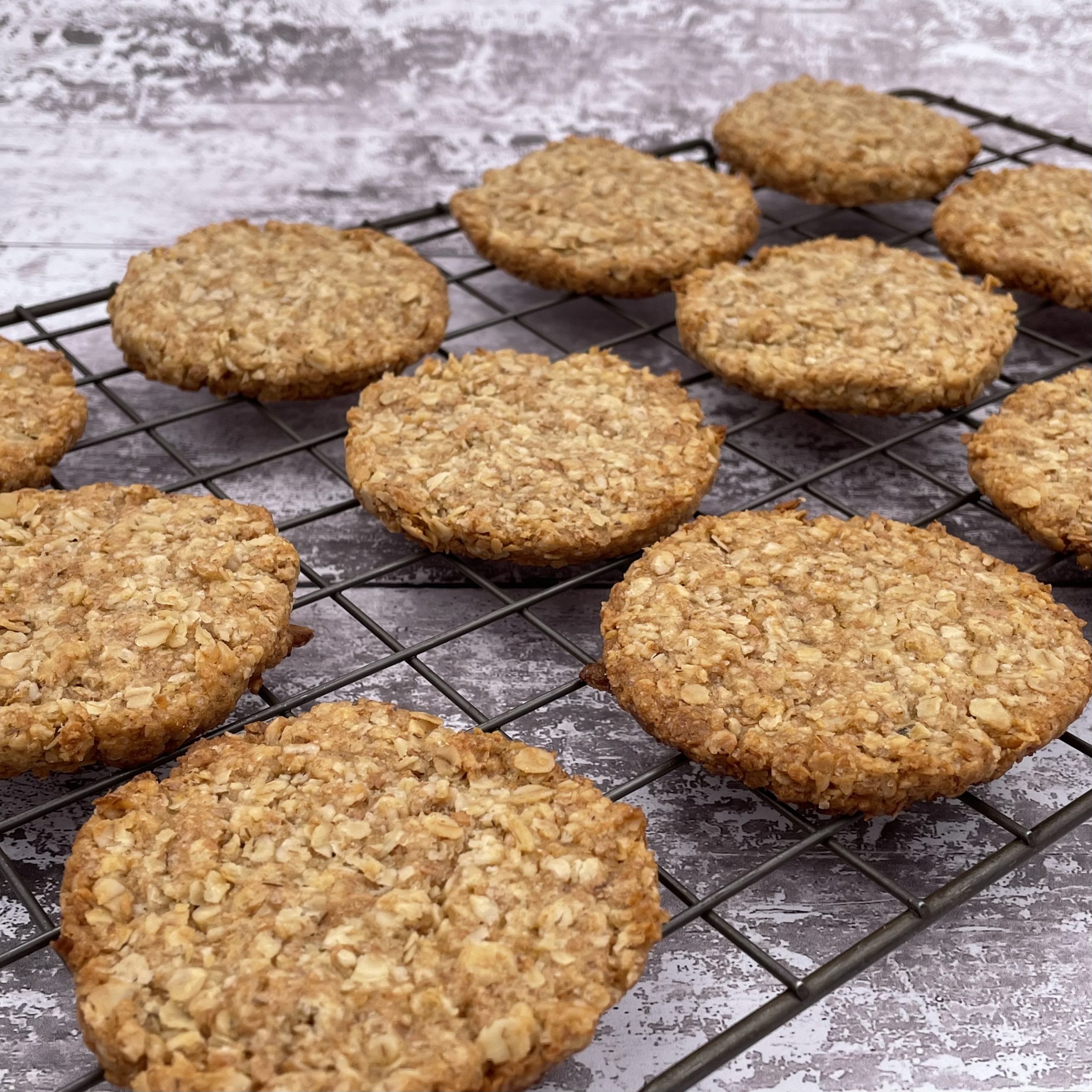 Crunchy oat biscuits (homemade hobnobs) Veggie Ideas