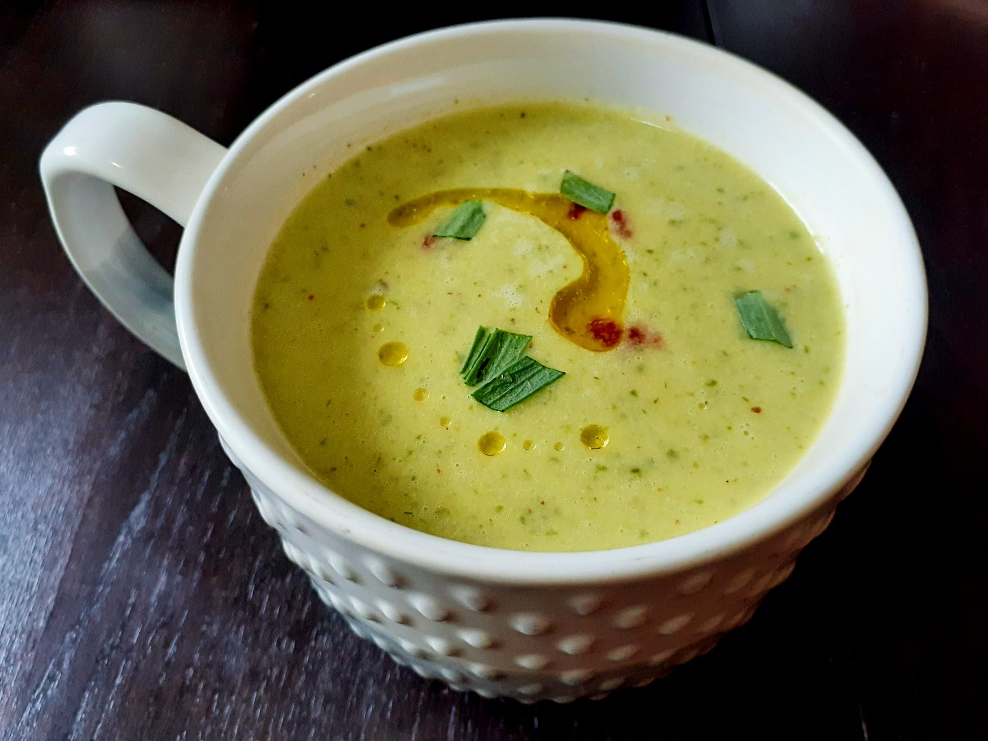 Refreshing Vegan Cold Tarragon Cucumber Soup Veg'n'Bake