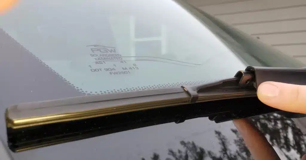 Bosch vs. Duralast Wiper Blades Vehicles Aide