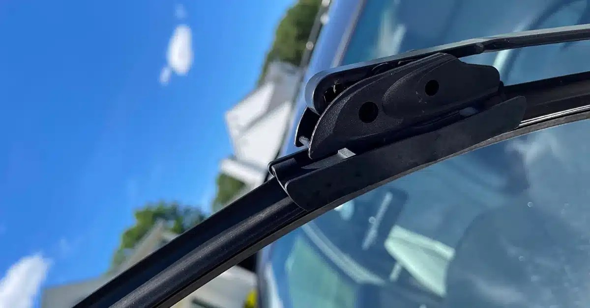 RainX Quantum vs. AdvantEdge Comprehensive Comparison Vehicles Aide