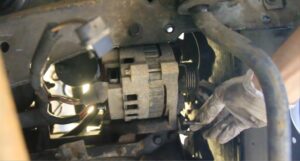 Jeep Wrangler Shuts Off While Driving - 11 Reasons & Fixes
