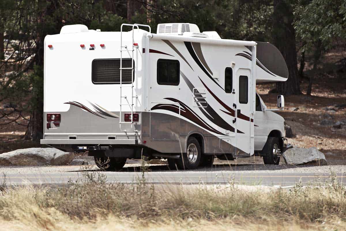RVs with shower and toilet