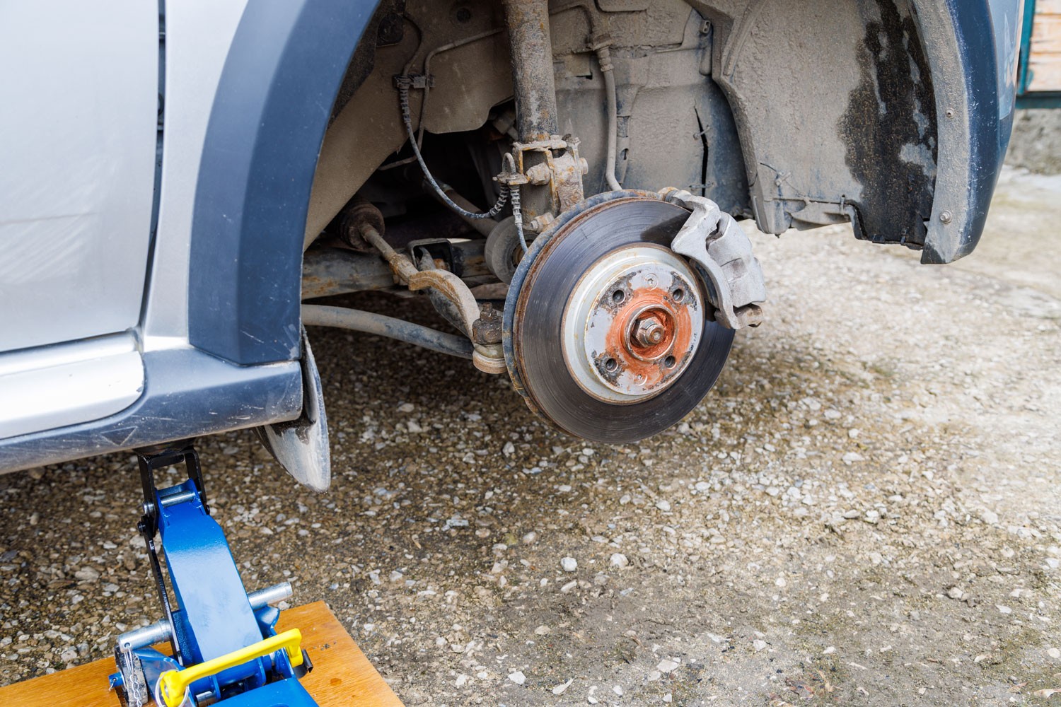 How To Replace Struts Without Needing An Alignment [Is It Possible?]