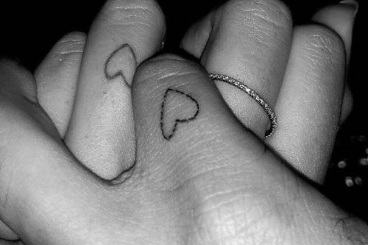 Bruna Marquezine Tatuagem bruna marquezine, Tatuagens de famosos Neymar se declara para Bruna Marquezine com tatuagem de casal VEJA