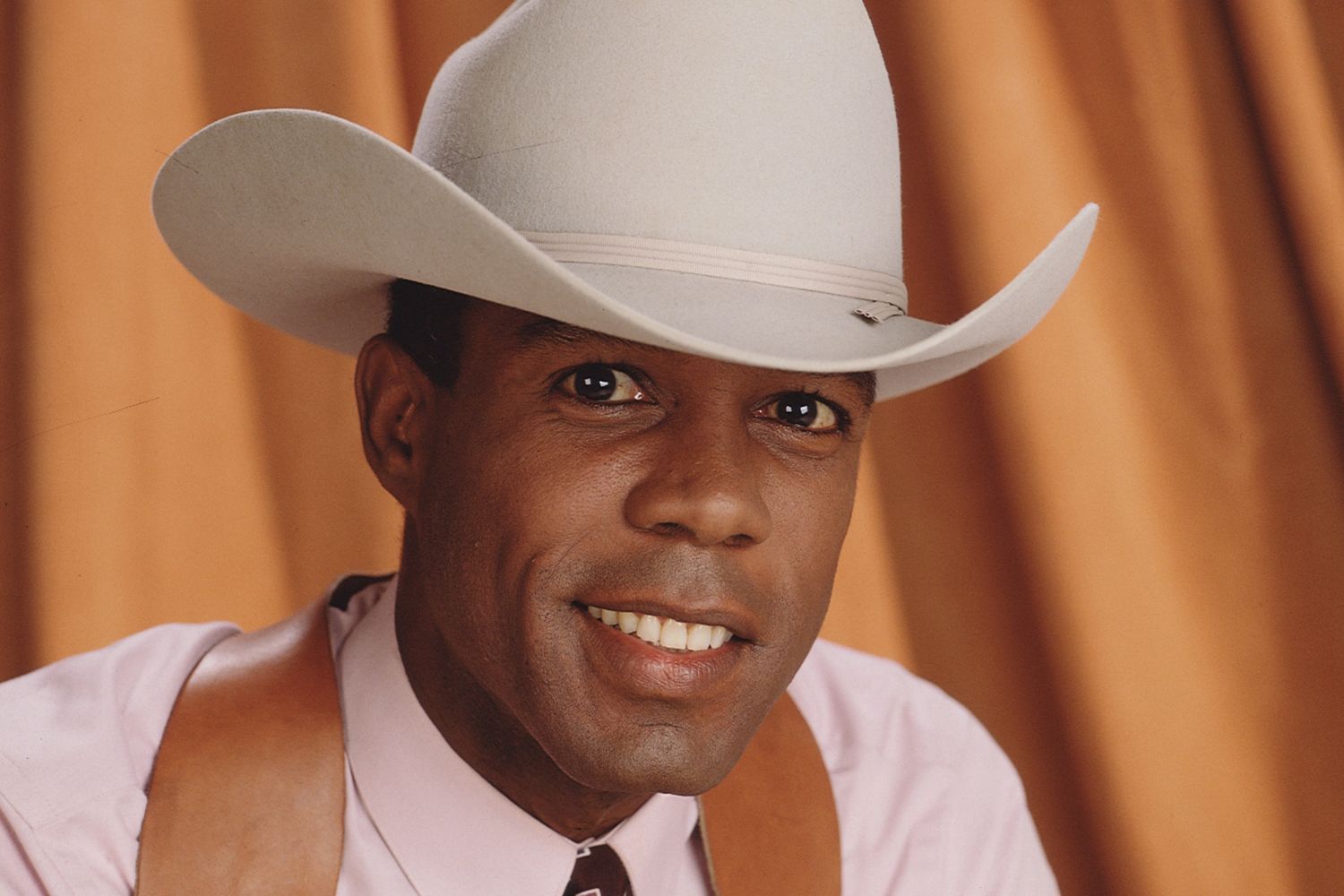 De ‘Top Gun’ e ‘Duro de Matar’, ator Clarence Gily... VEJA