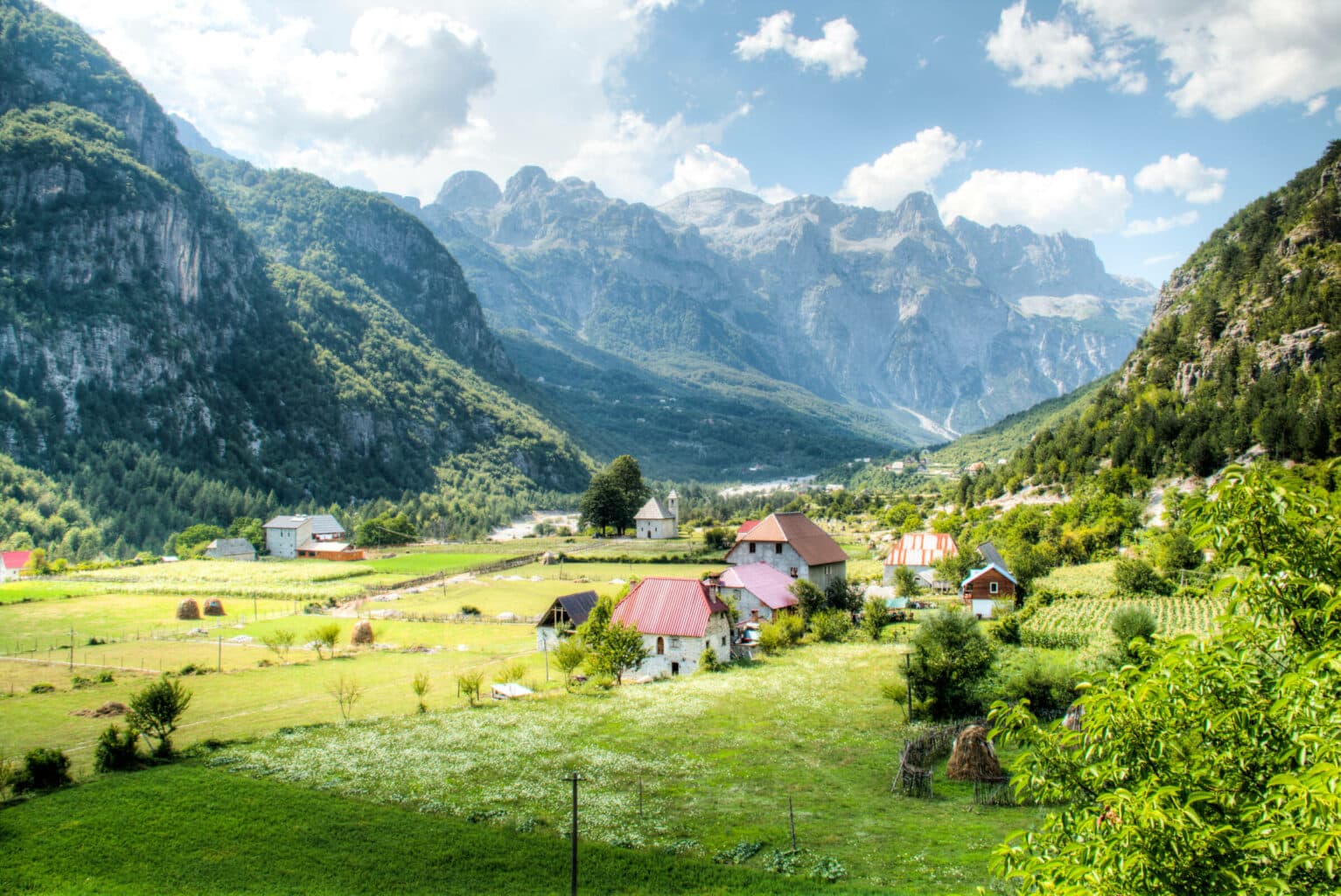 A romantic summer road trip in Albania · Velstana