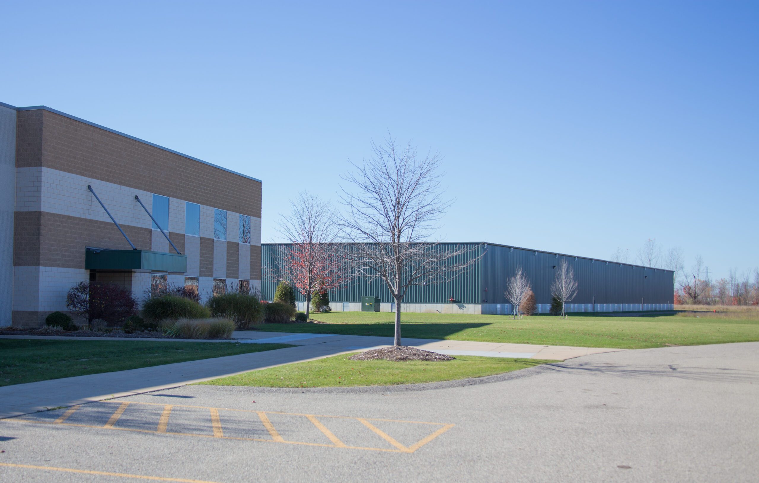 Adams Plastics Veneklasen Construction