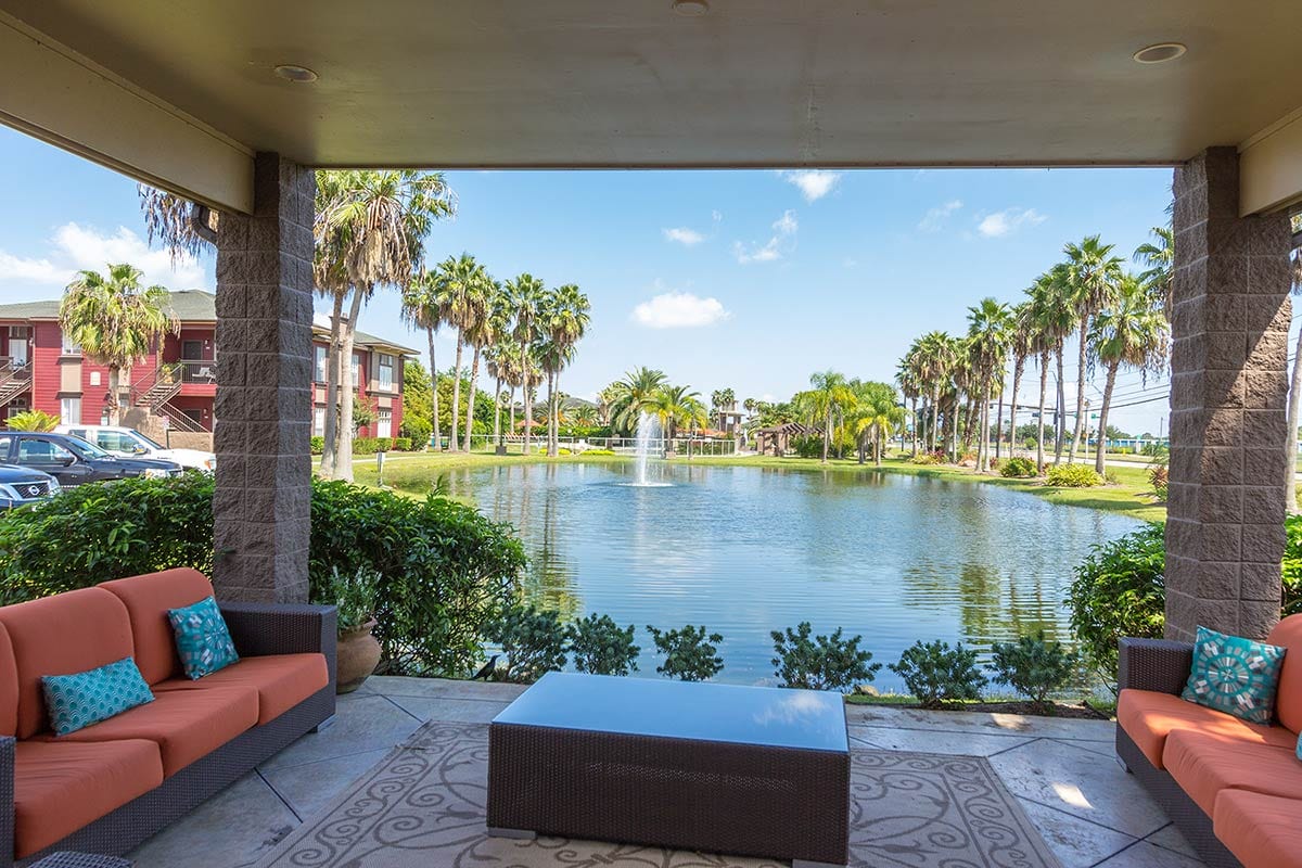 League City Apartments South Shore Lakes