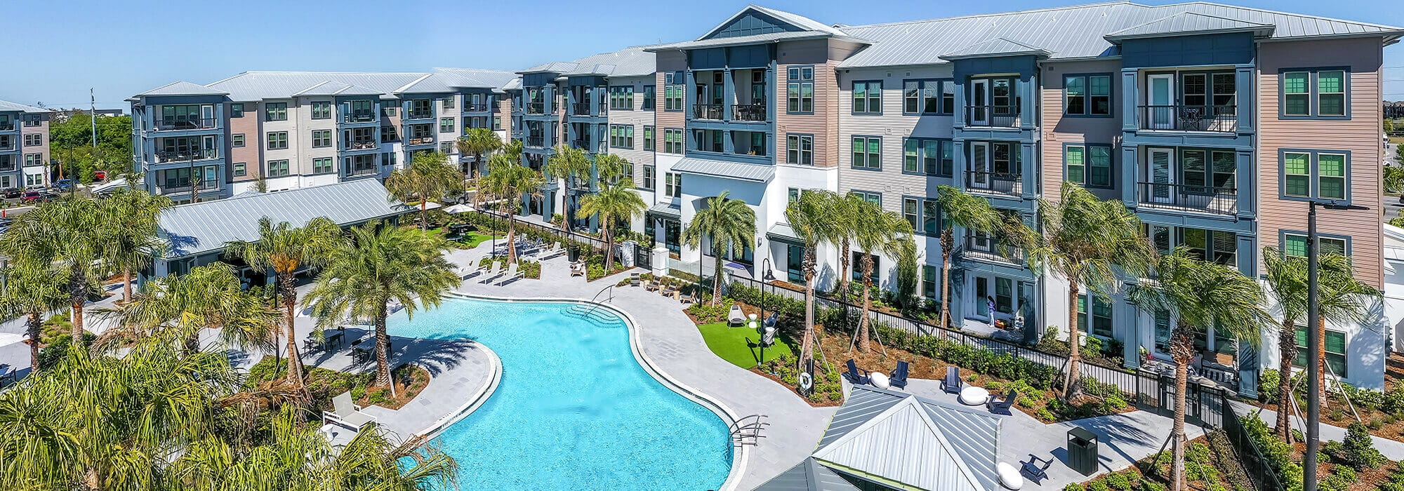 Broad City Apartment Hunters Clipart