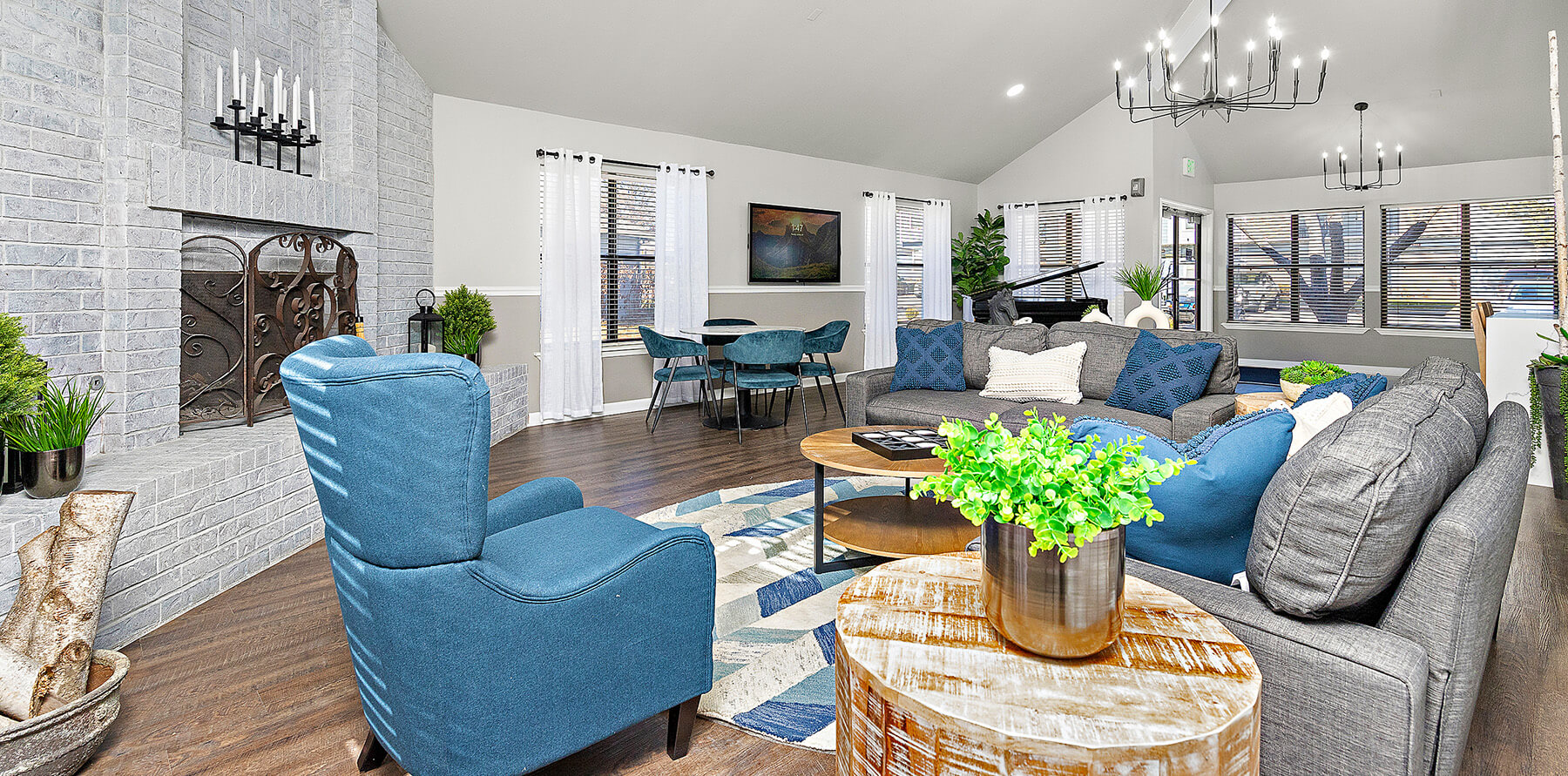 Premier Apartment Living in South Kansas City Timberlane Village