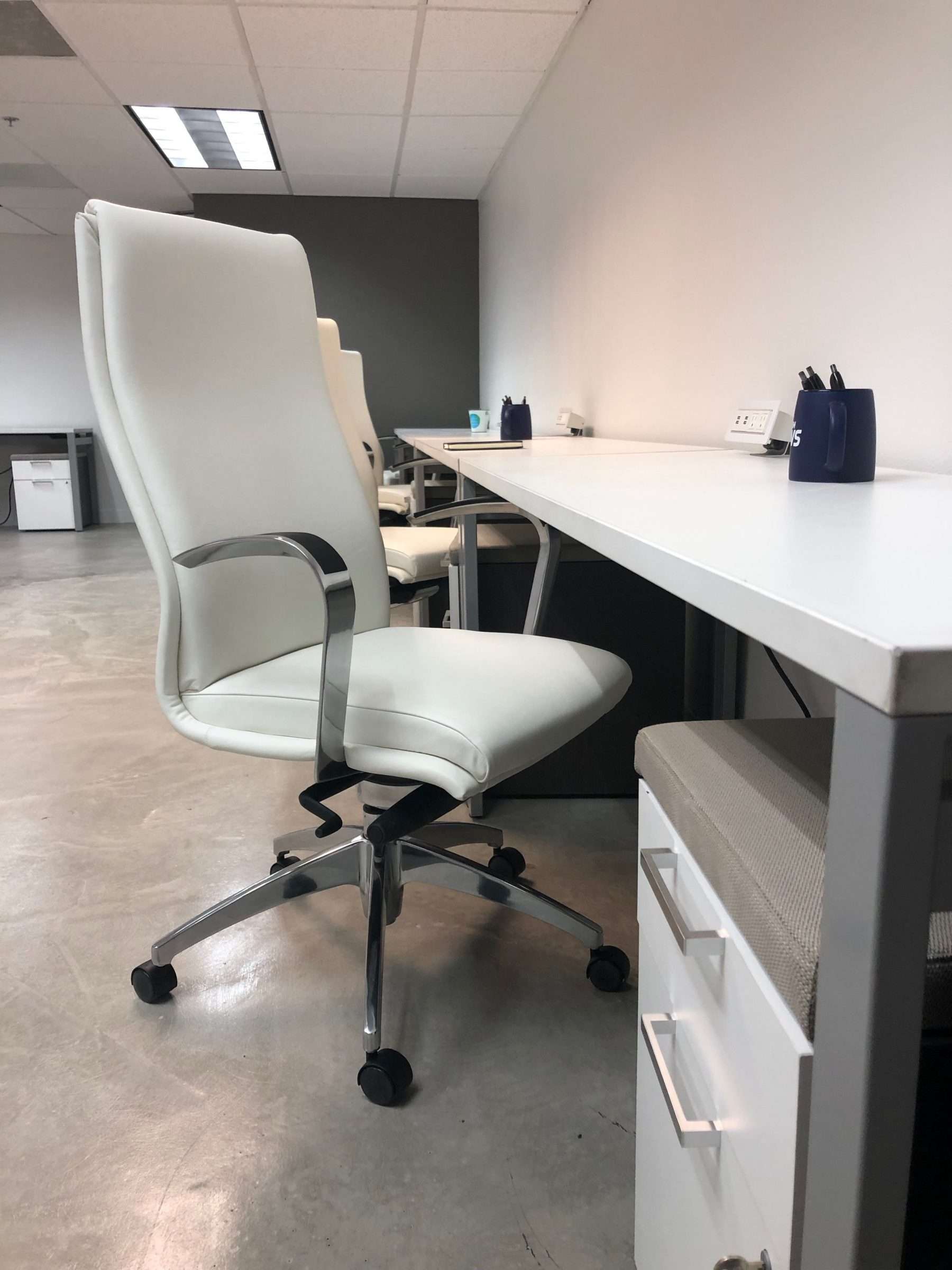 Dedicated Desk for Coworking Space in San Antonio