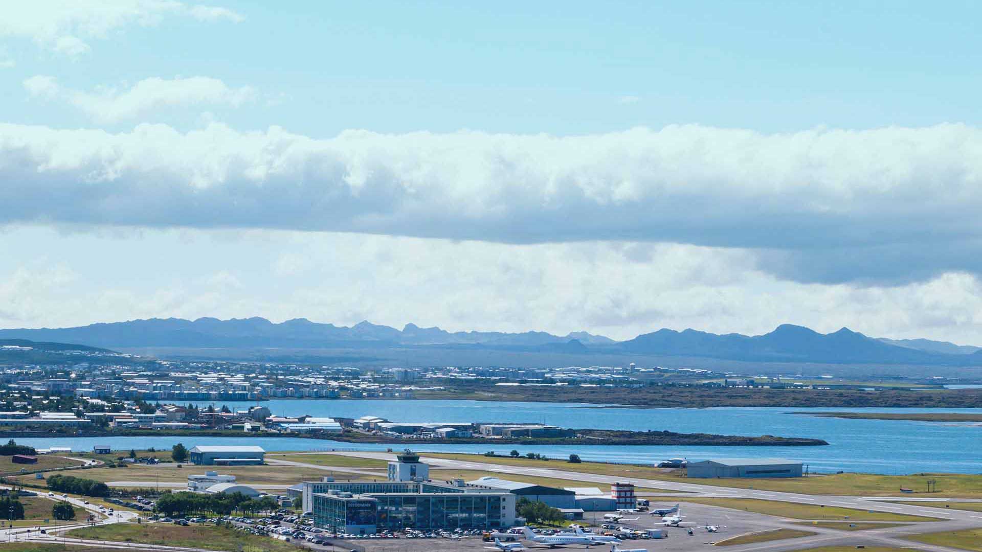 How does Keflavik Airport benefit from dynamic forecasting?