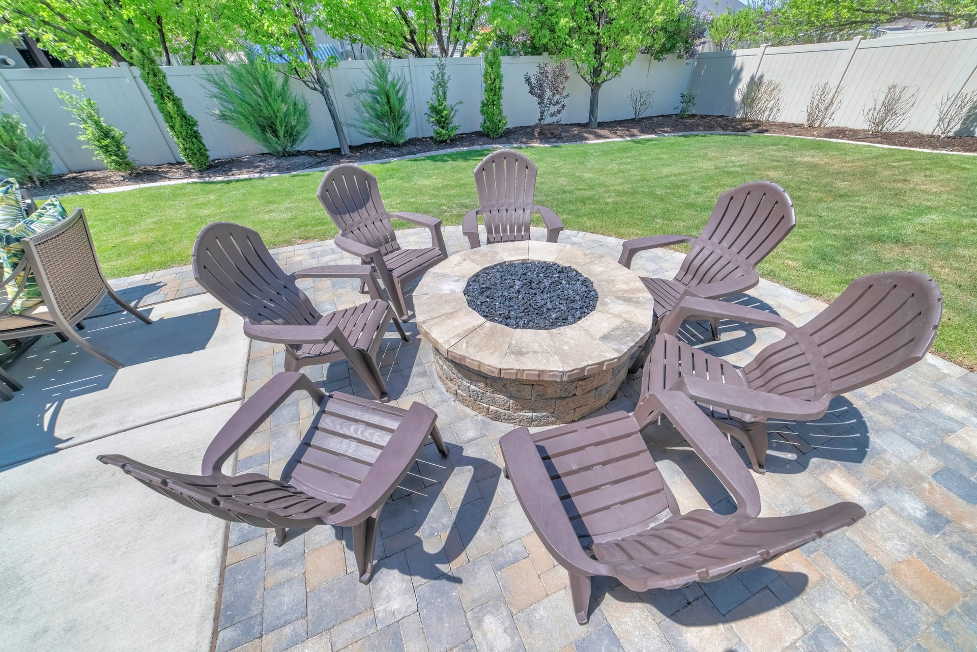 Which Fire Pits Give Off the Most Heat? Verdant Landscaping