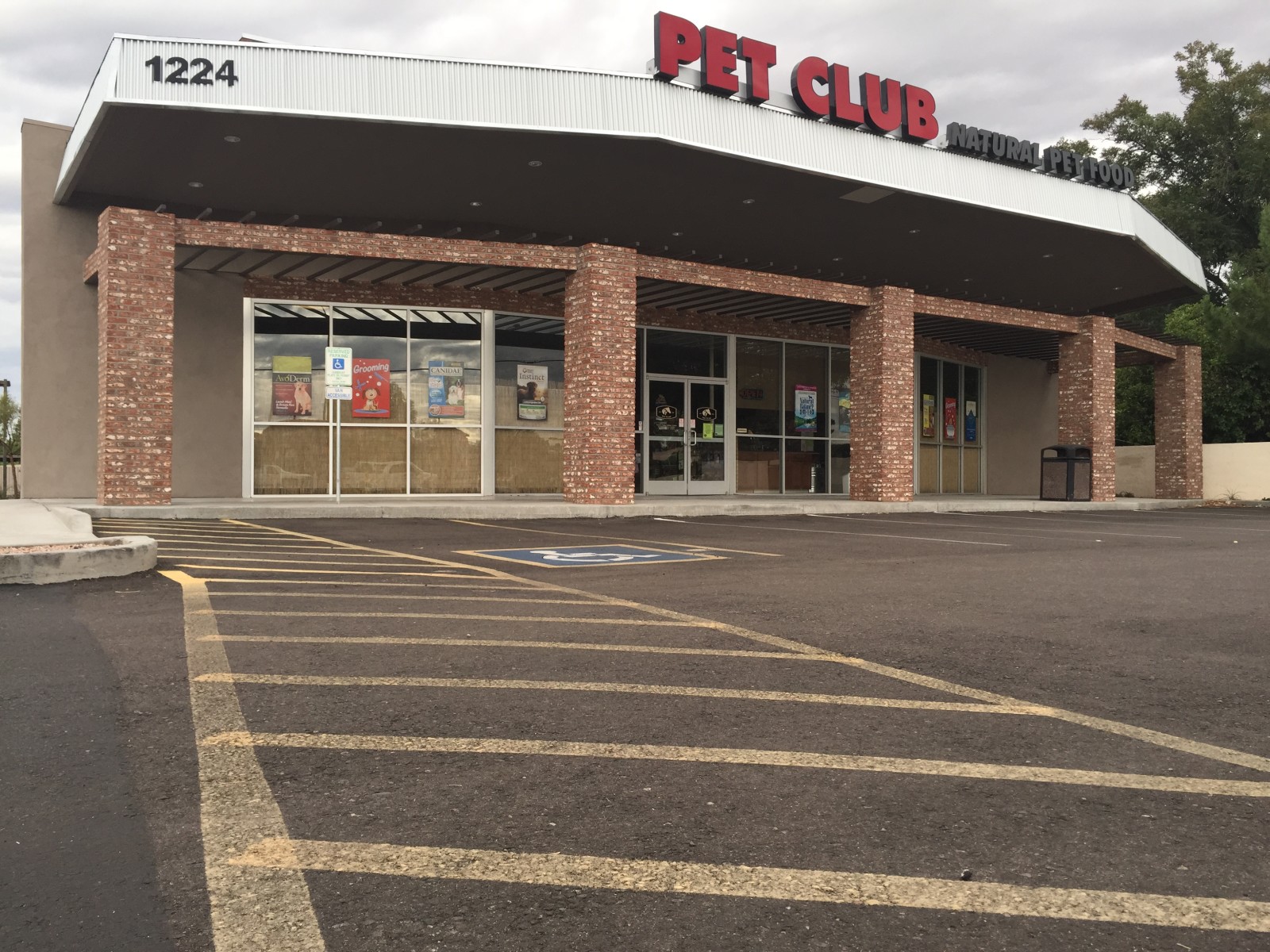 Pet Club Verde Building Corporation