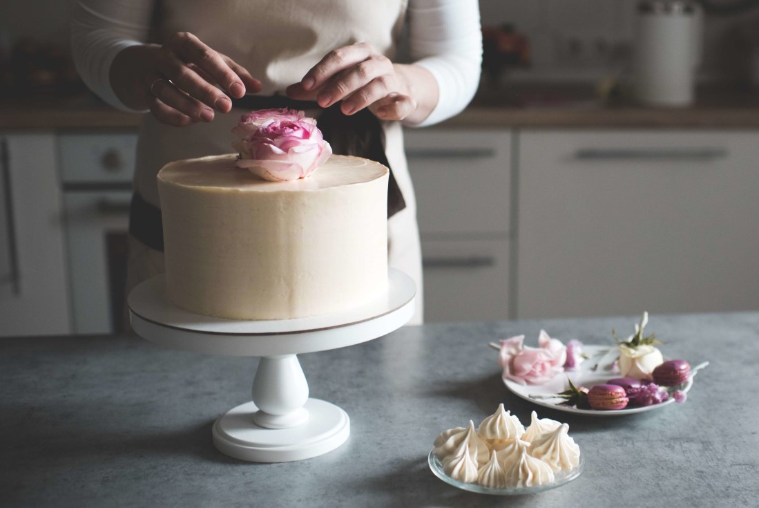 Online Pastries Delivery Services You Must Know Verge Campus