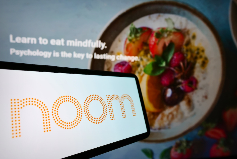 Does Noom Work? What to Know Before Downloading the App